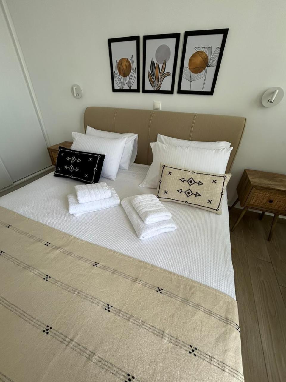Emilia Suites 에르무폴리 외부 사진